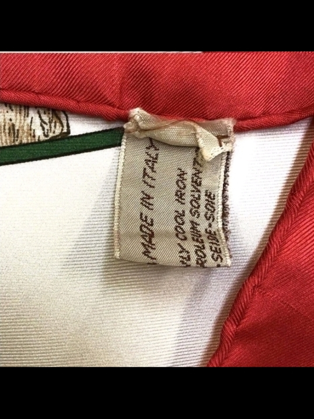 Gucci Sherry Line VTG 1978 Silk Scarf Equestrian Horse Print Red Green 86cm - Picture 12 of 13